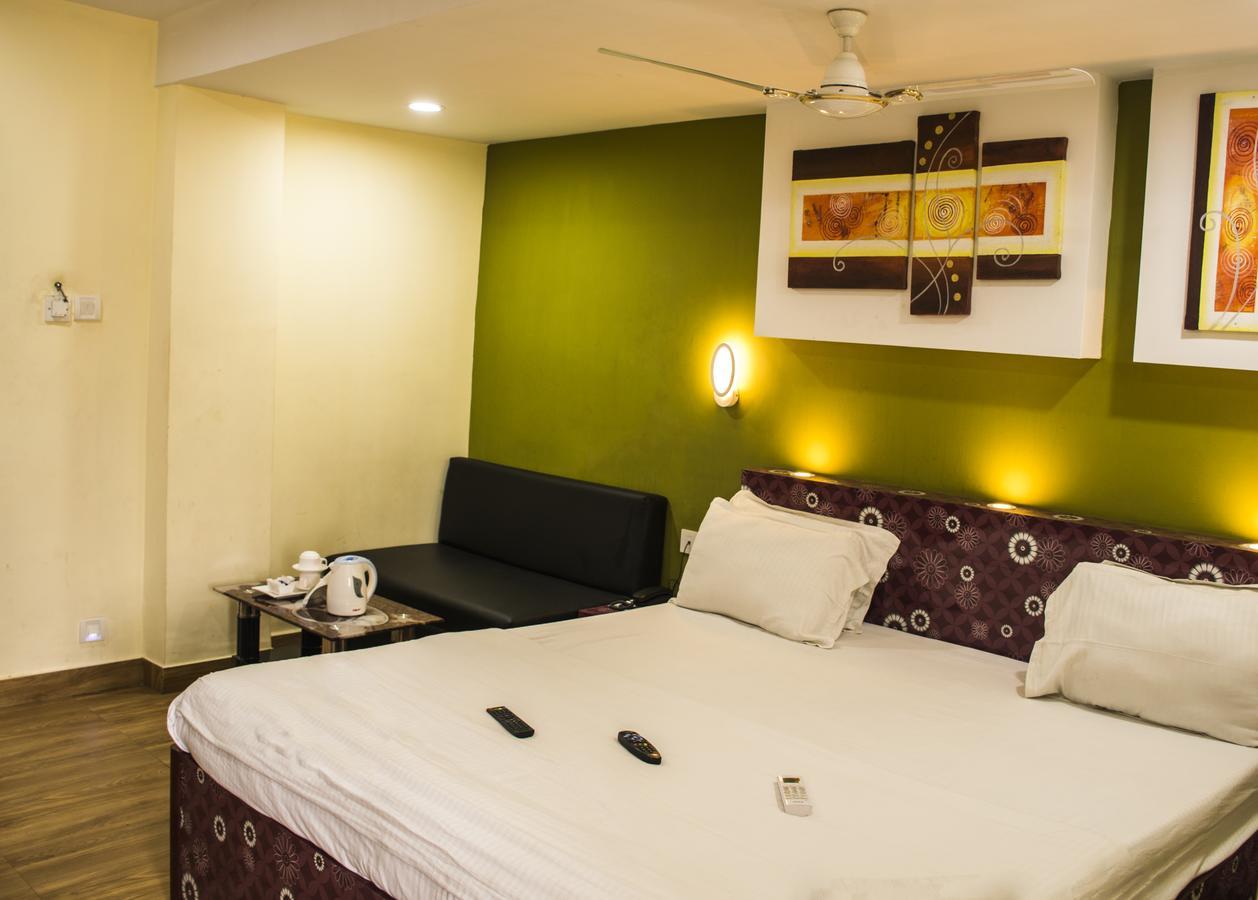 Hotel Platinum Kalkutta Exterior foto